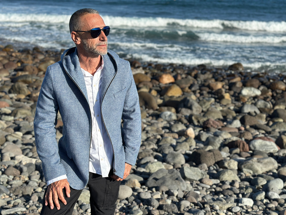 The LIMITED MERINO Diagonal Suiddy | LIGHTBLUE